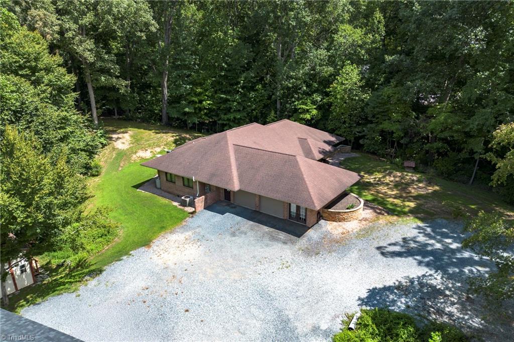 381 Hunters Point Lexington, NC 27295 - Photo 40 of 45 Gallery Image 40