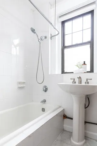 $559,000 | 60 Queensberry Street, Unit 8, Boston, MA 02215