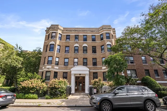 $559,000 | 60 Queensberry Street, Unit 8, Boston, MA 02215