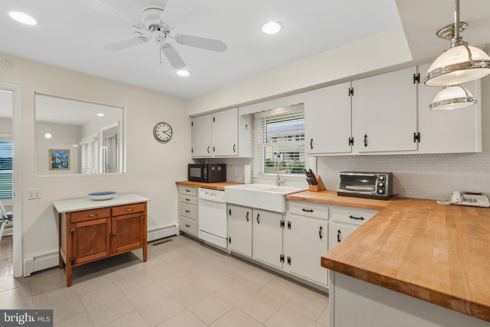 750 Cassidy Wharf Road Earleville, MD 21919 - Photo 117 of 143 Guest House Kitchen