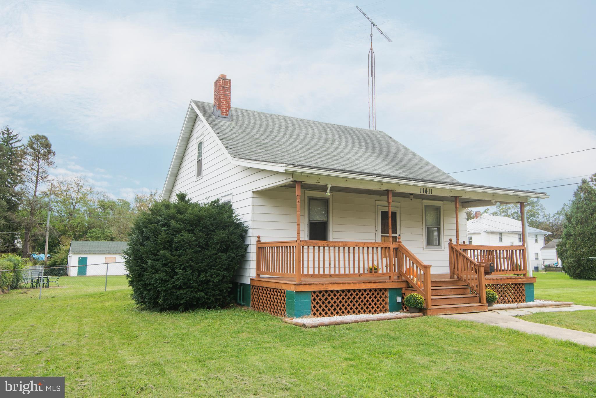 11411 Englewood Road Hagerstown, MD 21740 - Photo 2 of 30 Exterior (Front)