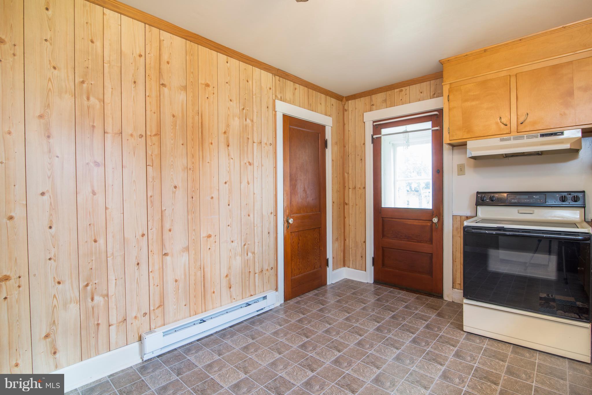 11411 Englewood Road Hagerstown, MD 21740 - Photo 20 of 30 Kitchen