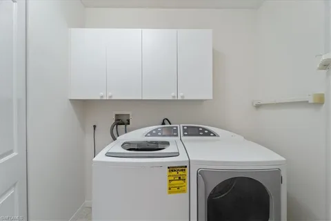 $549,000 | 1580 Clermont Drive, Unit L202, Naples, FL 34109