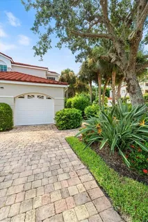 $549,000 | 1580 Clermont Drive, Unit L202, Naples, FL 34109