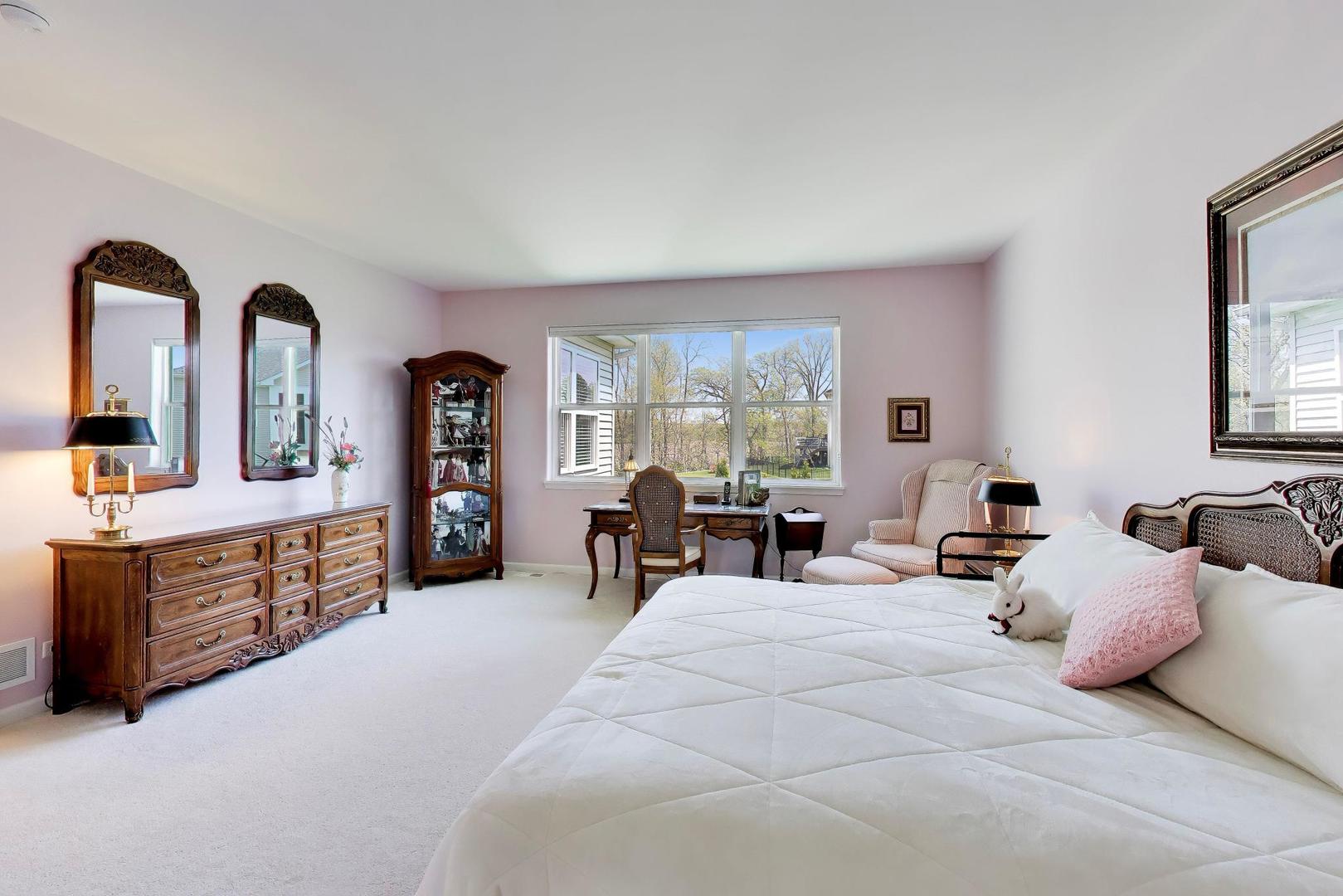 1126 Oak Point Court Antioch, IL 60002 - Photo 17 of 55