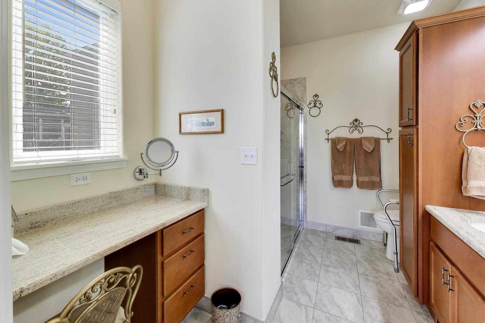 1126 Oak Point Court Antioch, IL 60002 - Photo 20 of 55