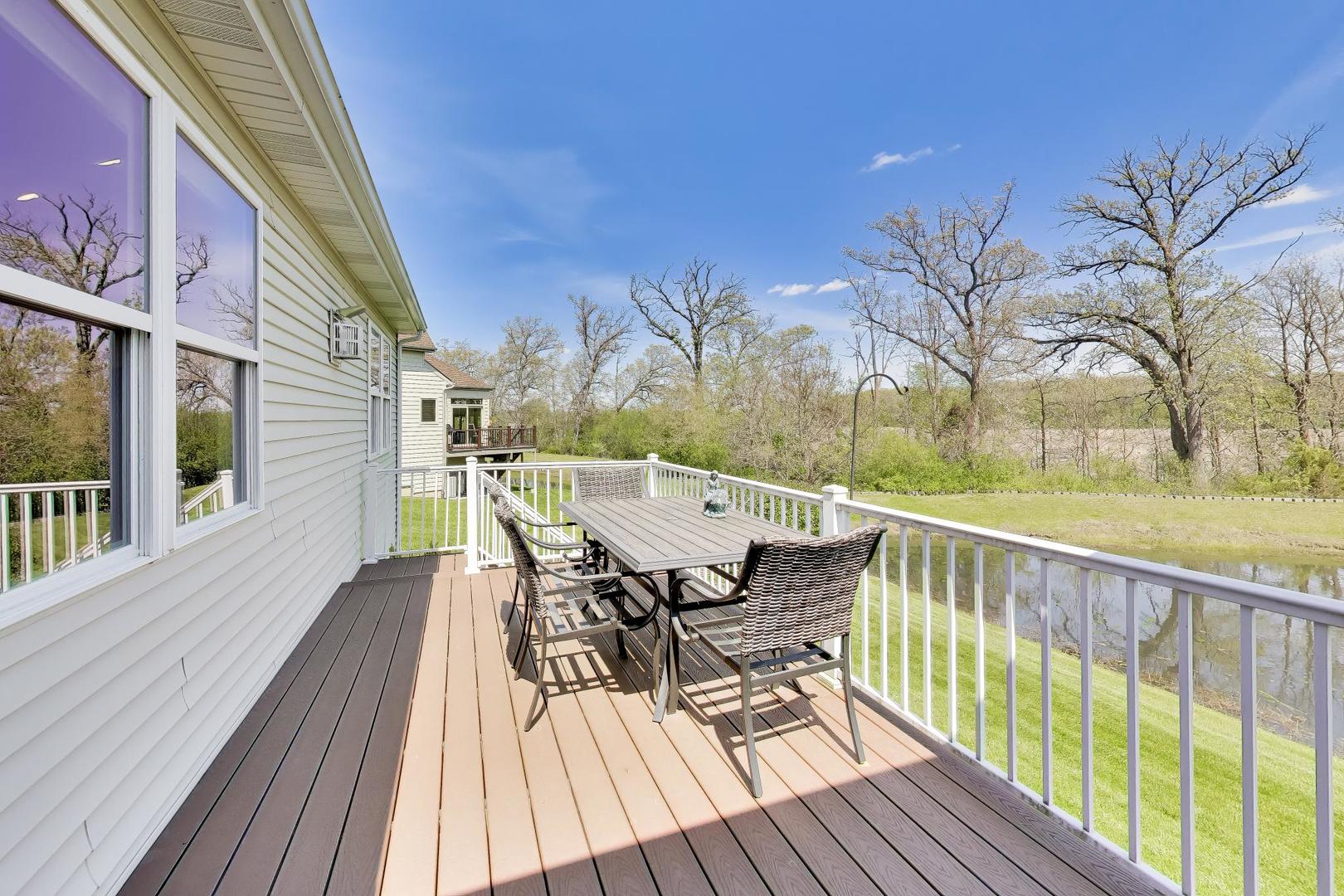 1126 Oak Point Court Antioch, IL 60002 - Photo 45 of 55