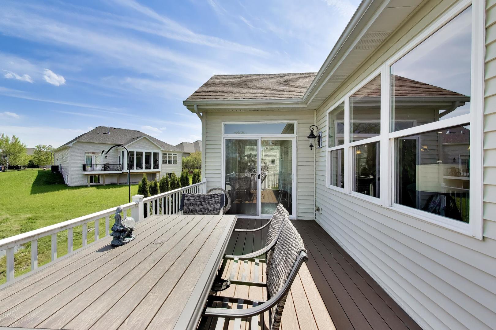 1126 Oak Point Court Antioch, IL 60002 - Photo 46 of 55