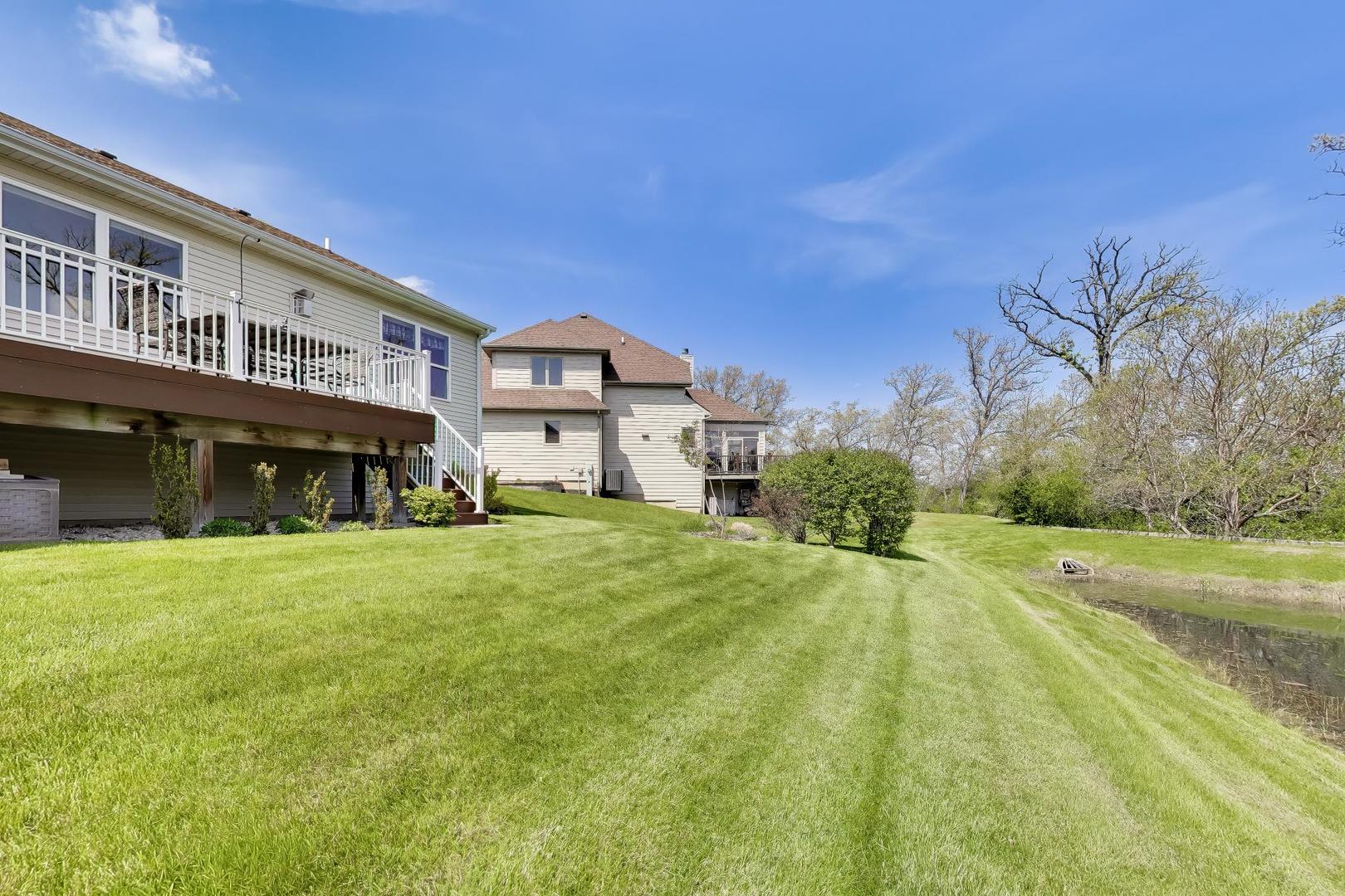 1126 Oak Point Court Antioch, IL 60002 - Photo 52 of 55
