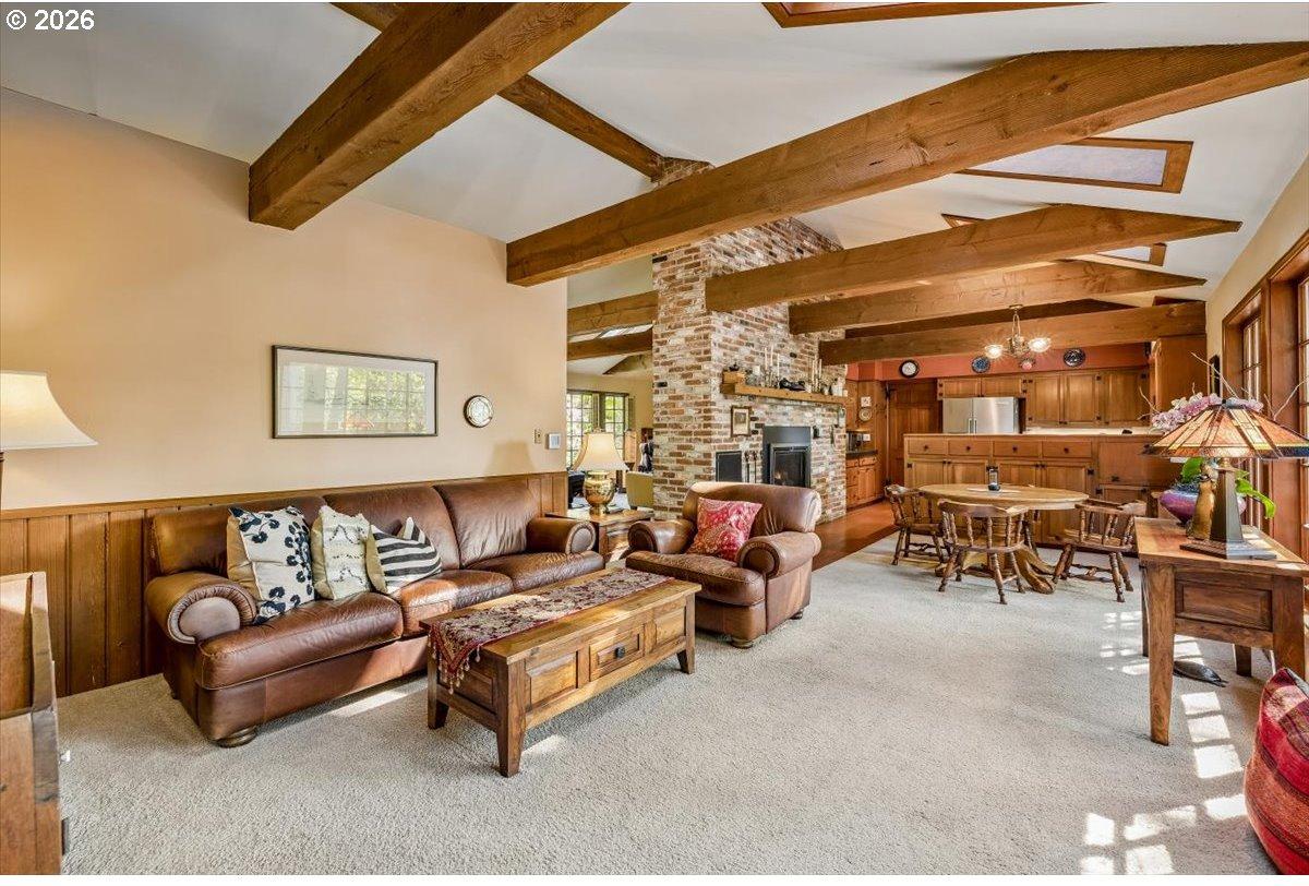 1026 Troon Road Lake Oswego, OR 97034 - Photo 14 of 46 Gallery Image 14