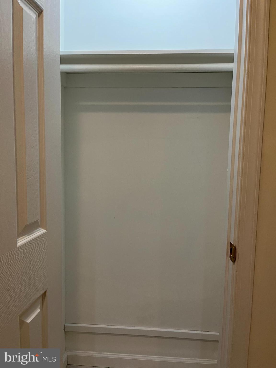 20 Mabel Lane Martinsburg, WV 25404 - Photo 10 of 30 a close view of closet