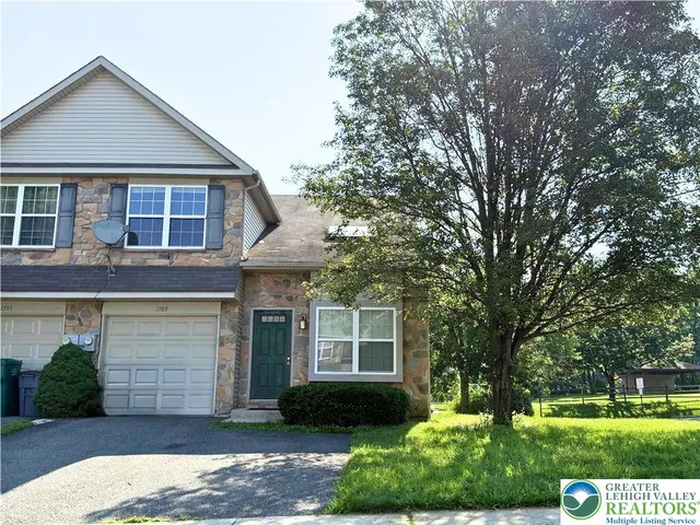 $2,350 | 1109 Timberidge Lane, Allentown, PA 18106