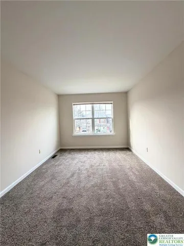 $2,350 | 1109 Timberidge Lane, Allentown, PA 18106