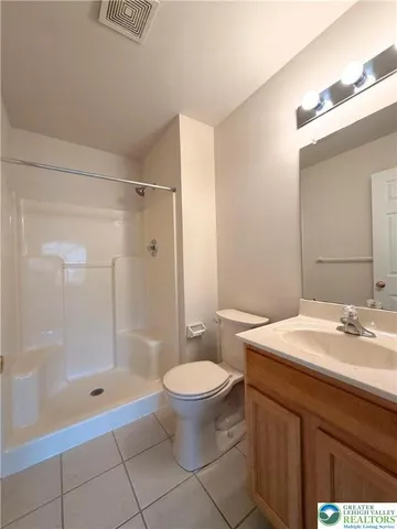 $2,350 | 1109 Timberidge Lane, Allentown, PA 18106