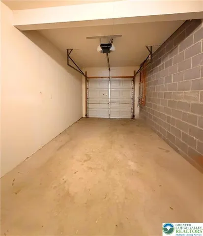 $2,350 | 1109 Timberidge Lane, Allentown, PA 18106