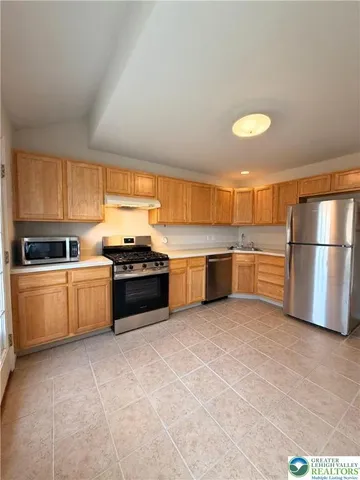 $2,350 | 1109 Timberidge Lane, Allentown, PA 18106