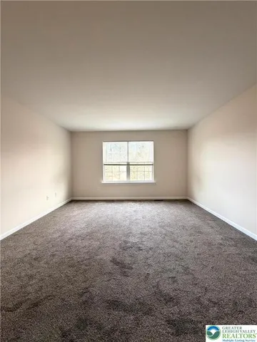 $2,350 | 1109 Timberidge Lane, Allentown, PA 18106