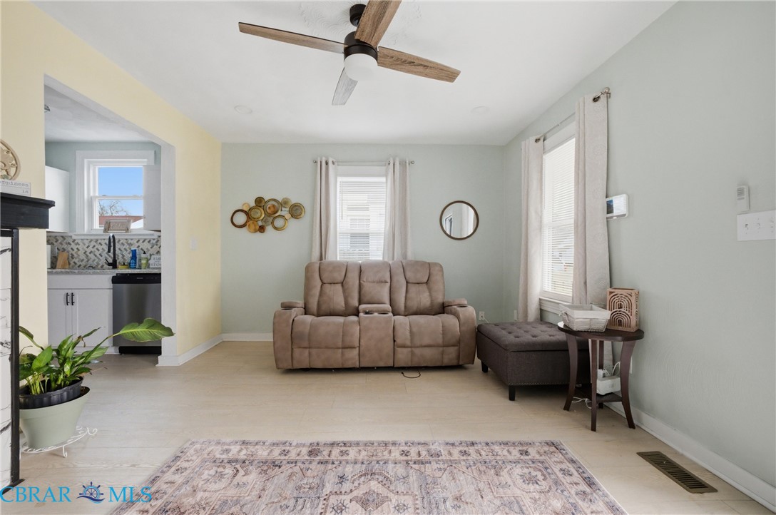 142 Clifton Street Hampton, VA 23661 - Photo 5 of 14