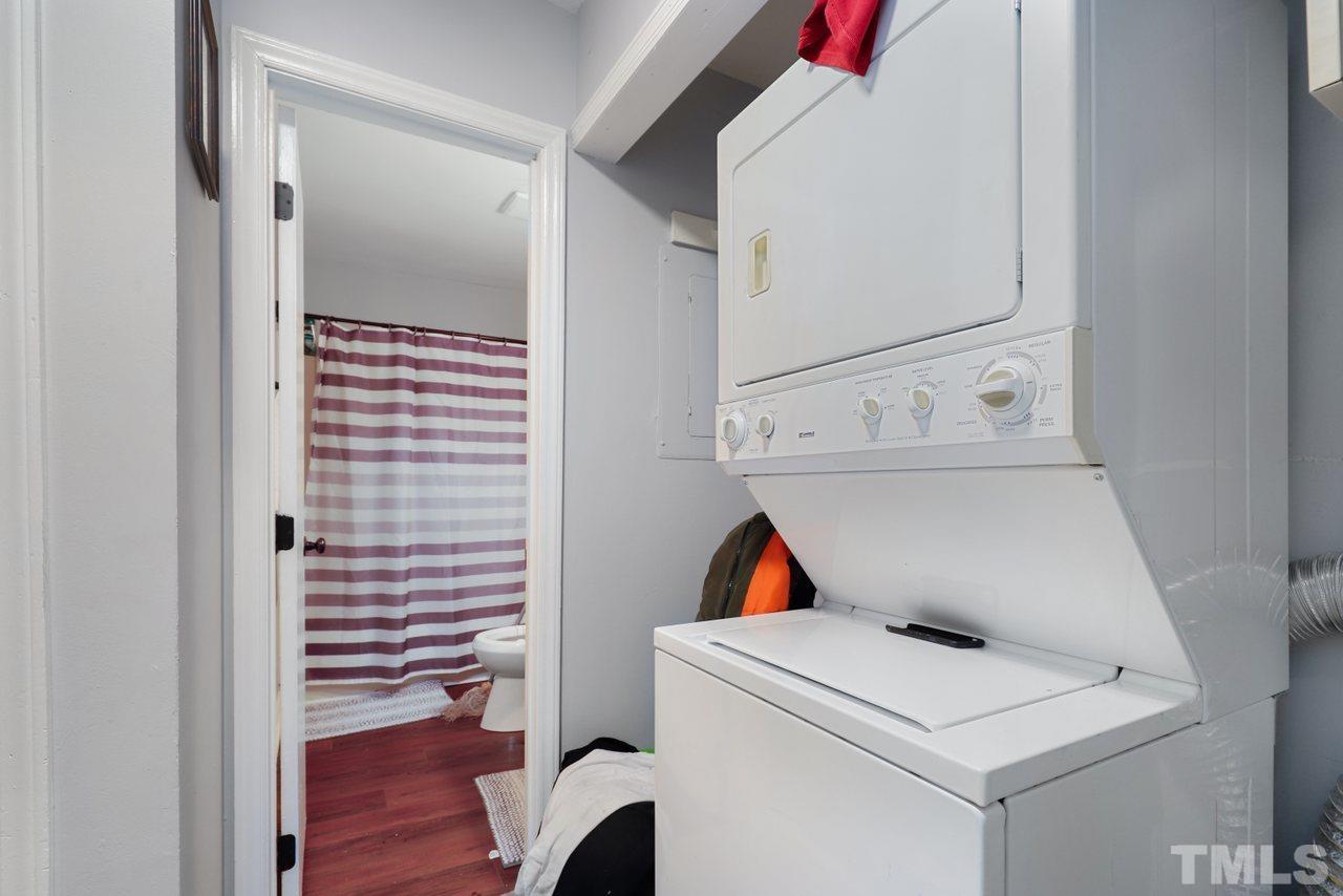 4541 Hargrove Road Raleigh, NC 27604 - Photo 17 of 24 a utility room with dryer and washer