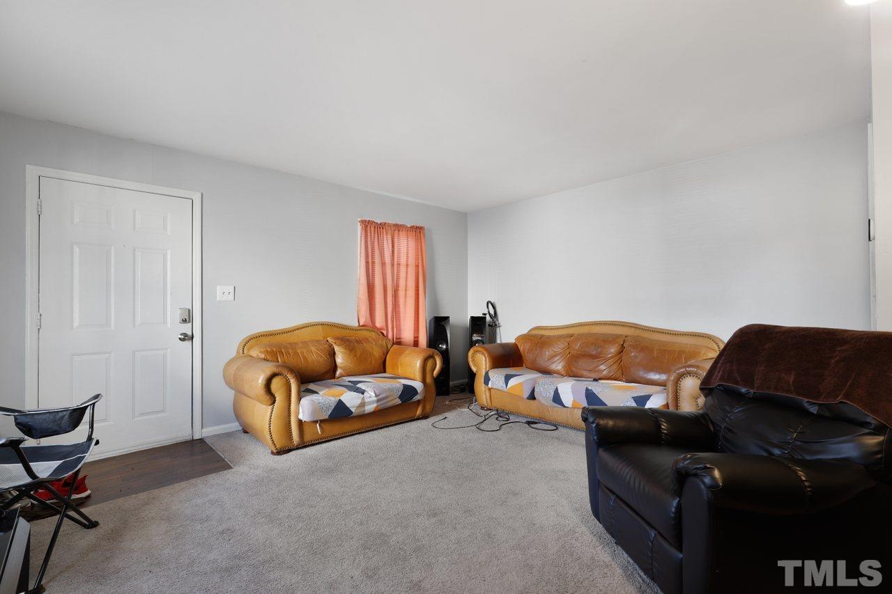 4541 Hargrove Road Raleigh, NC 27604 - Photo 7 of 24