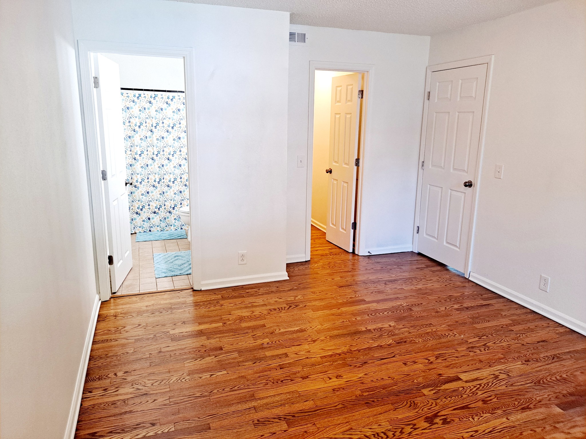 1228 Quail Road Nashville, TN 37214 - Photo 11 of 23 wooden floor in an empty room