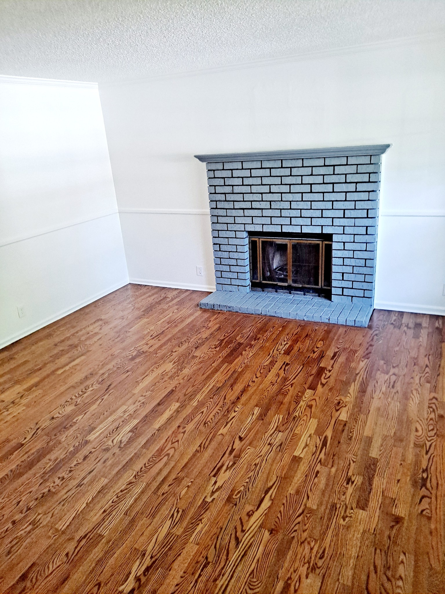 1228 Quail Road Nashville, TN 37214 - Photo 4 of 23 a view of empty room with a fireplace