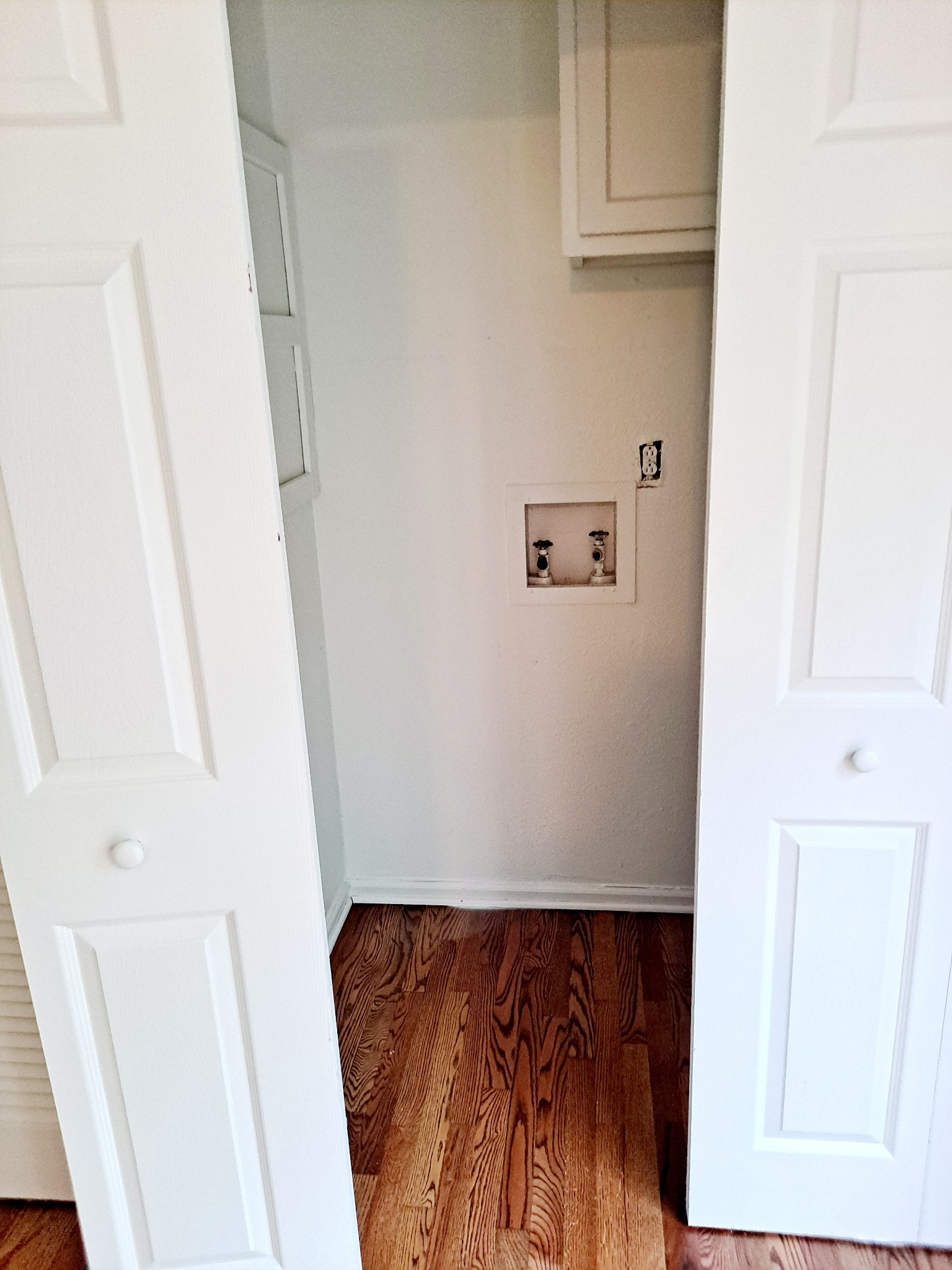 1228 Quail Road Nashville, TN 37214 - Photo 10 of 23 a view of walk in closet