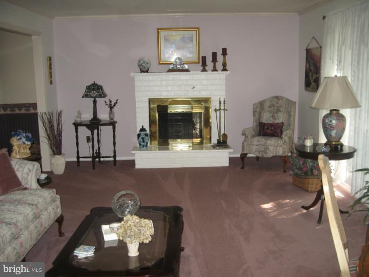 704 Jode Road Audubon, PA 19403 - Photo 3 of 16 Living Room