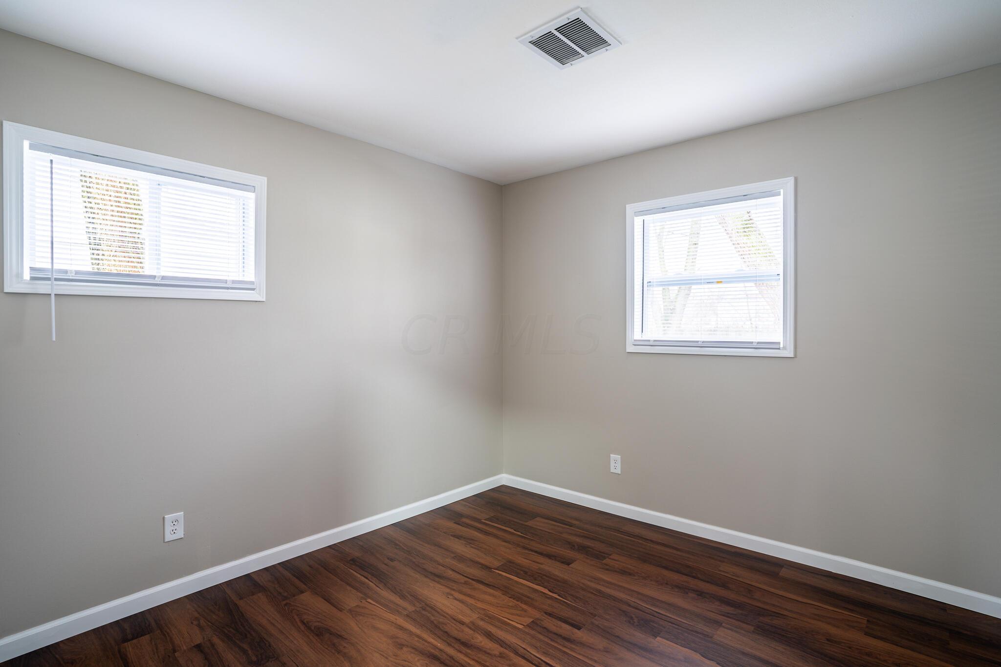 1654 Striebel Road Columbus, OH 43227 - Photo 10 of 17 1654 Striebel-11