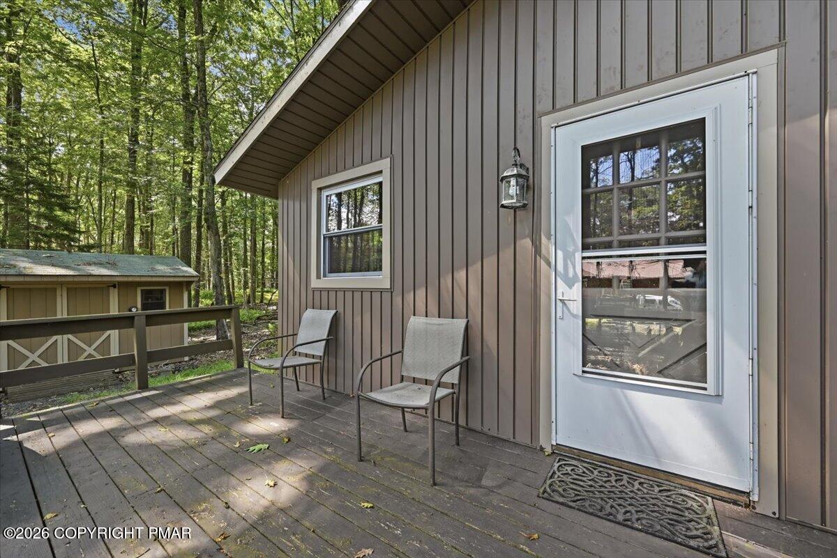 264 Selig Road Pocono Lake, PA 18347 - Photo 12 of 40 10-048_DSC_4653