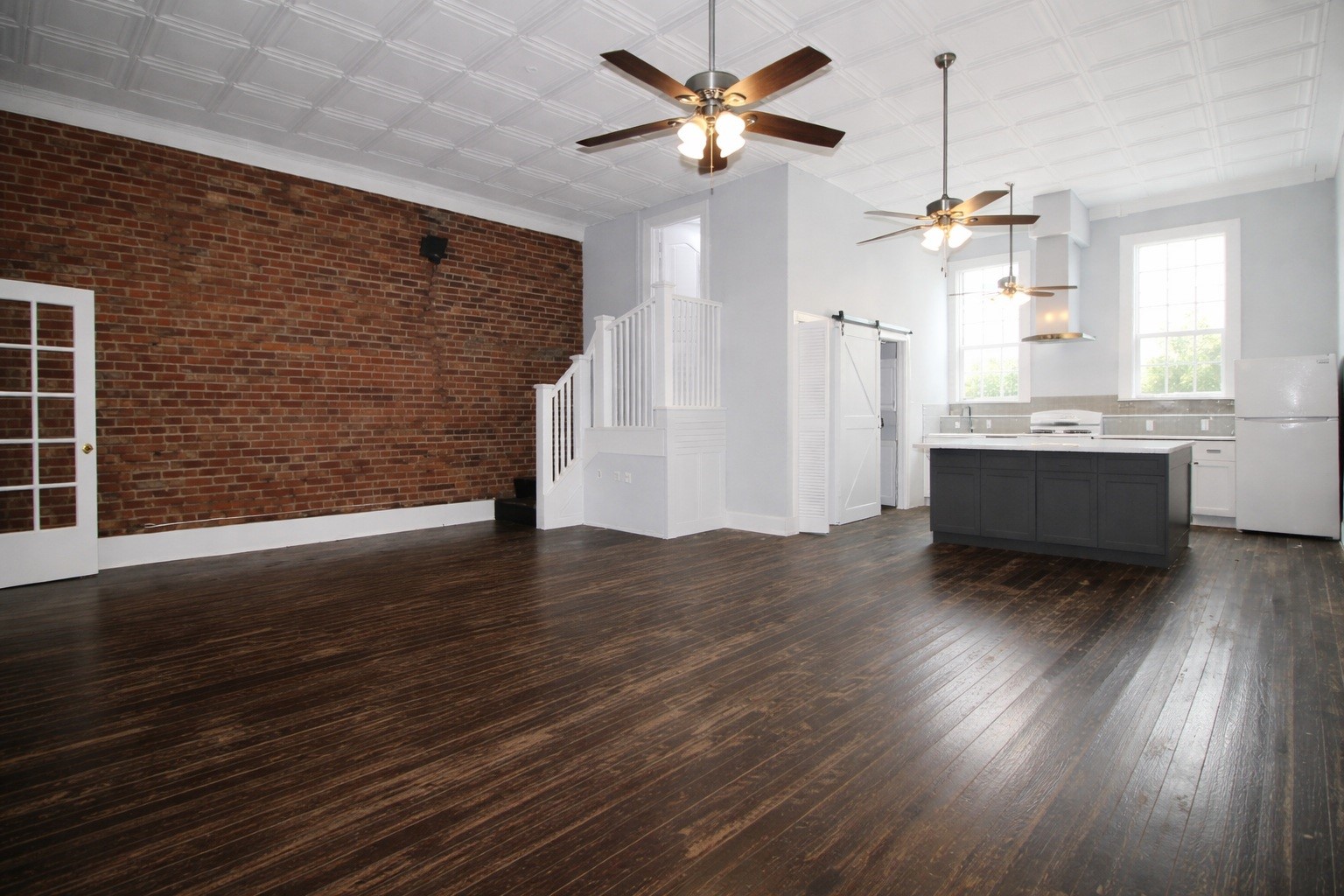 115-117 South Fulton Street Wharton, TX 77488 - Photo 3 of 19