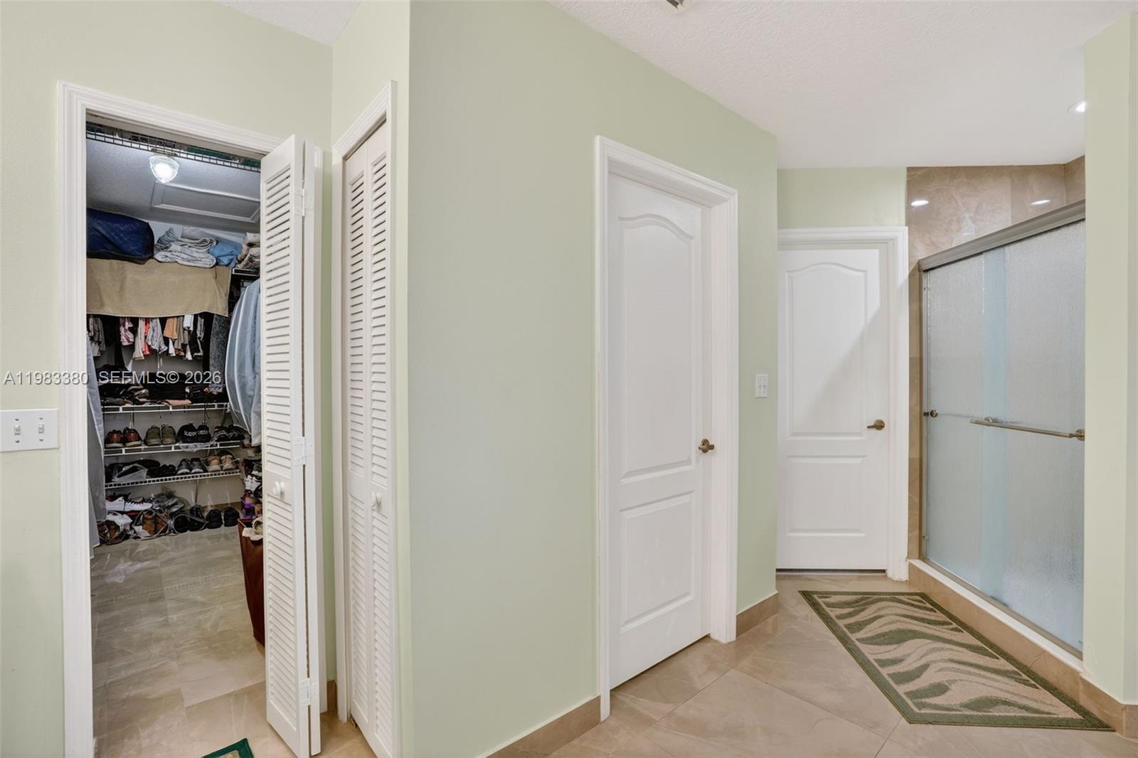 15672 Southwest 91st Lane Miami, FL 33196 - Photo 29 of 47