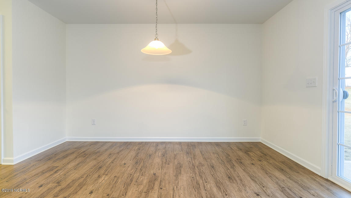 549 Denali Road Winterville, NC 28590 - Photo 10 of 30 1150_INT_CASUAL-1