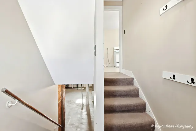 $259,000 | 331 Chestnut Street, Woodstock, IL 60098