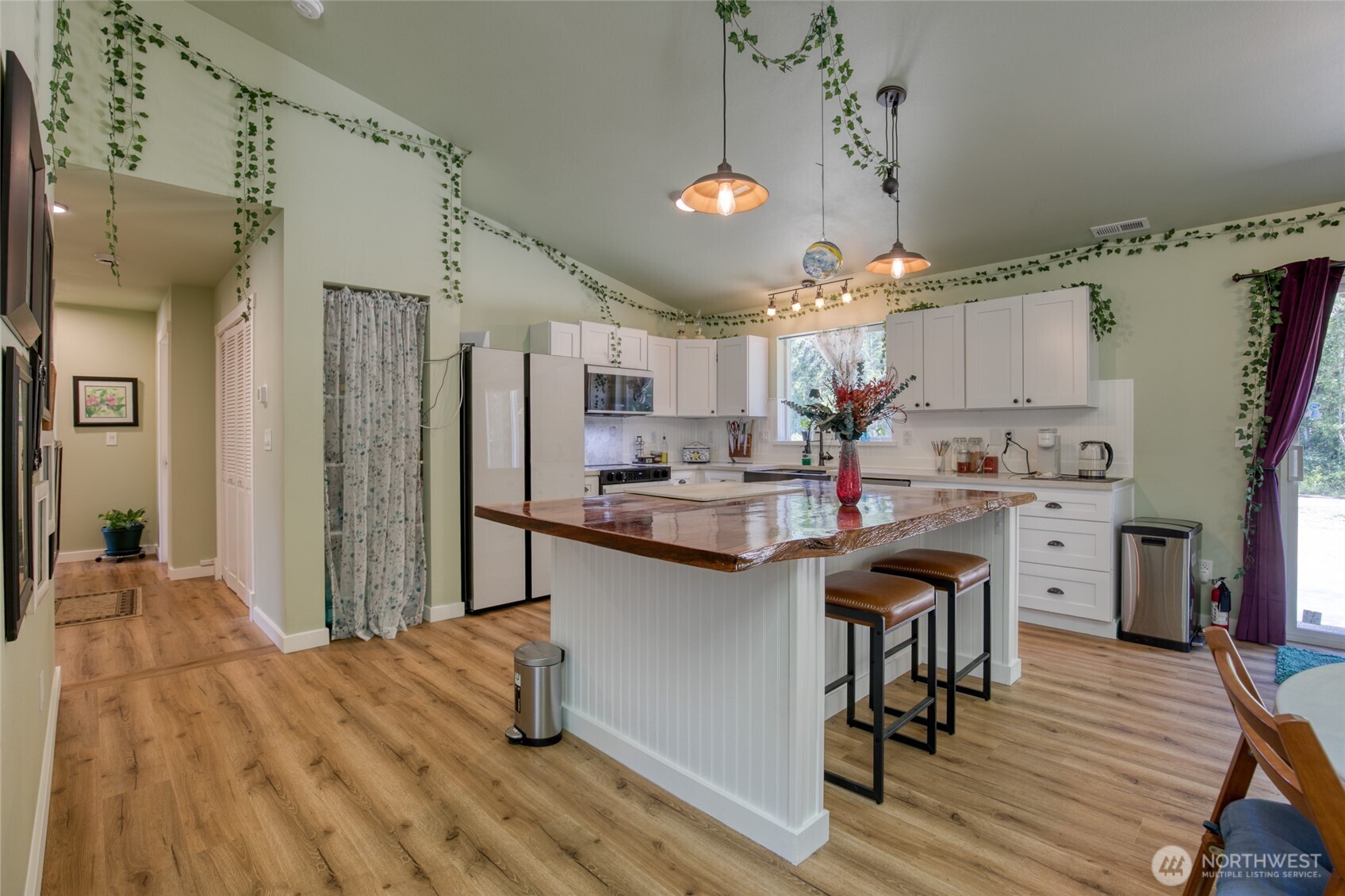 1541 Kirkpatrick Road Hoquiam, WA 98550 - Photo 7 of 25