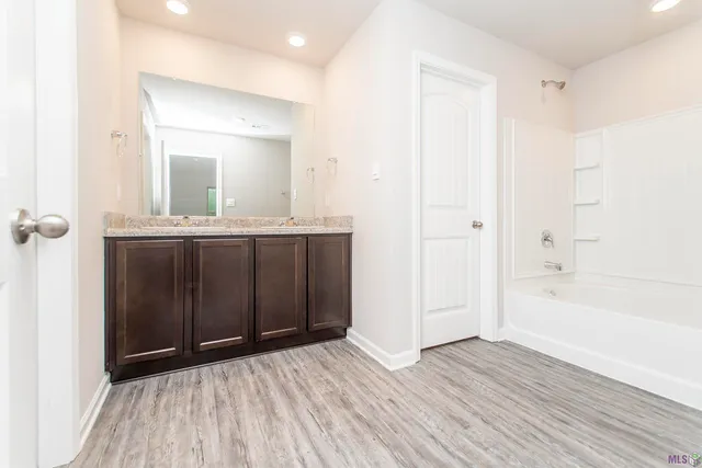 $216,000 | 18112 Fox Hollow Loop, Hammond, LA 70401