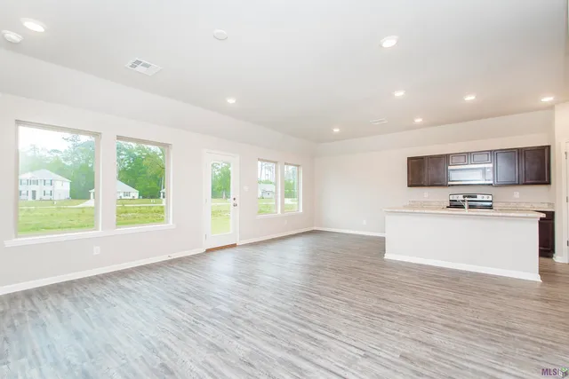 $216,000 | 18112 Fox Hollow Loop, Hammond, LA 70401