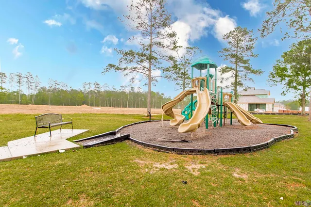 $216,000 | 18112 Fox Hollow Loop, Hammond, LA 70401