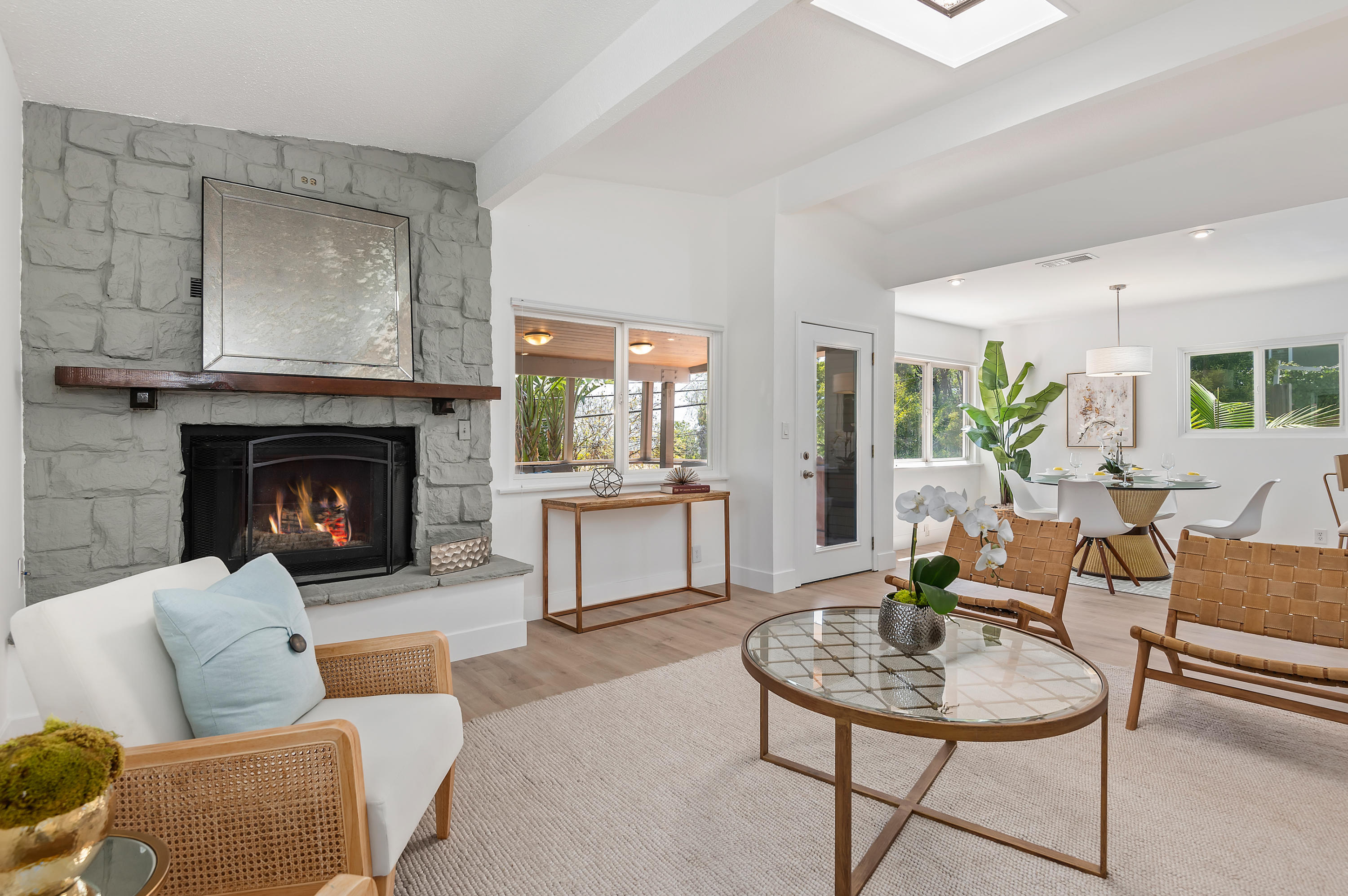 2840 Foothill Road Santa Barbara, CA 93105 - Photo 1 of 24 Living Area