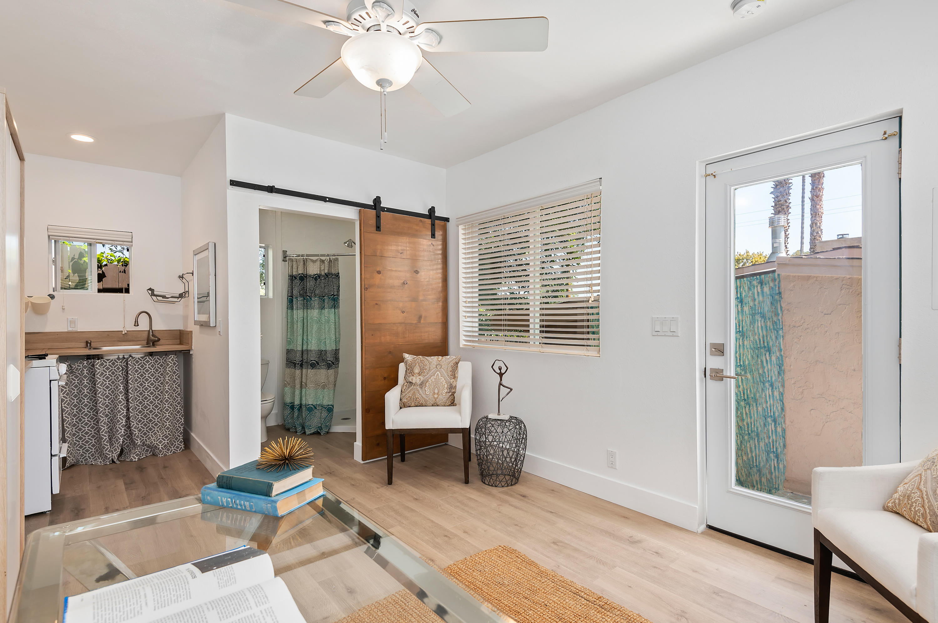 2840 Foothill Road Santa Barbara, CA 93105 - Photo 15 of 24 Studio Living Area