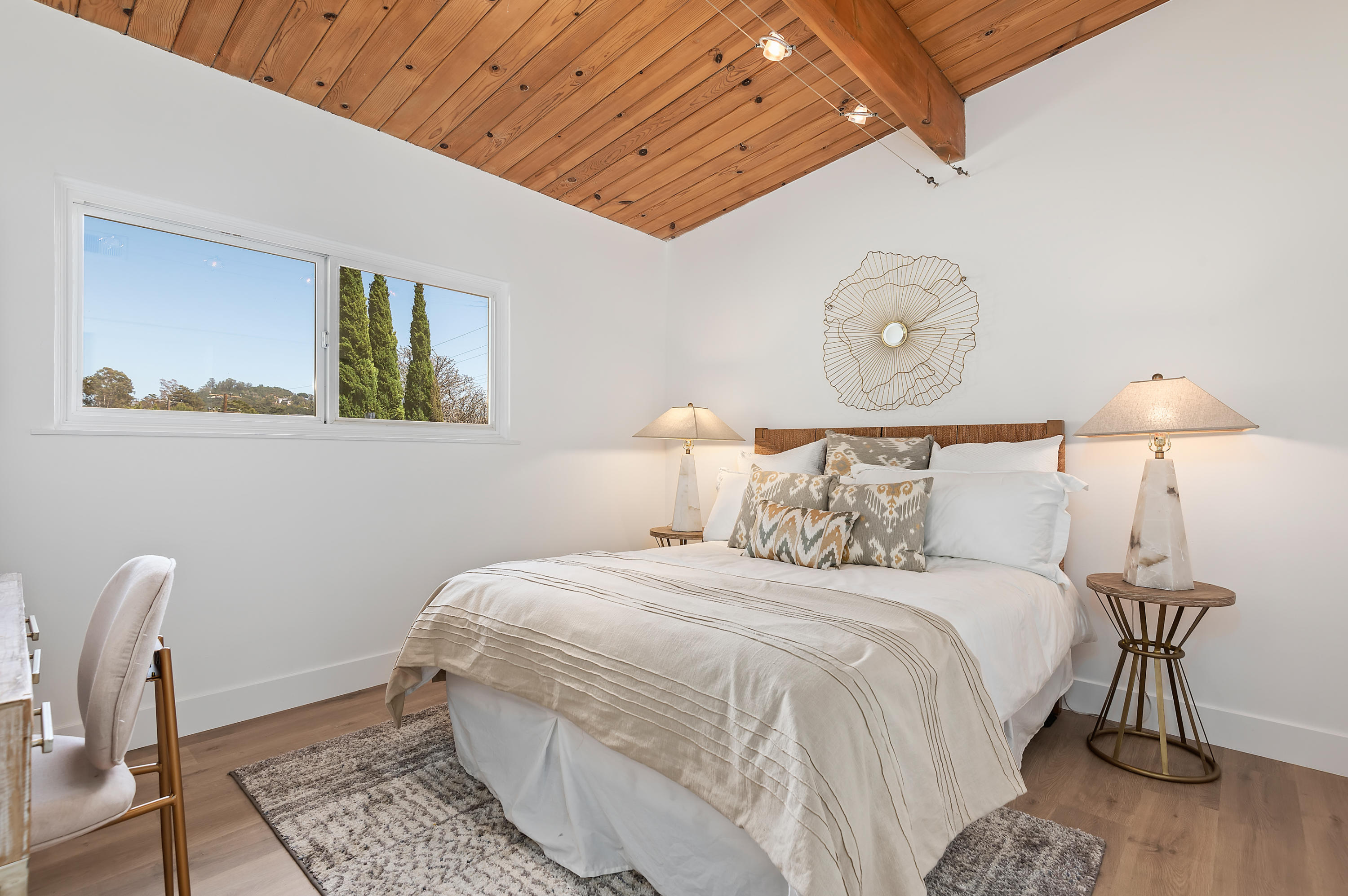 2840 Foothill Road Santa Barbara, CA 93105 - Photo 6 of 24 Primary Bedroom