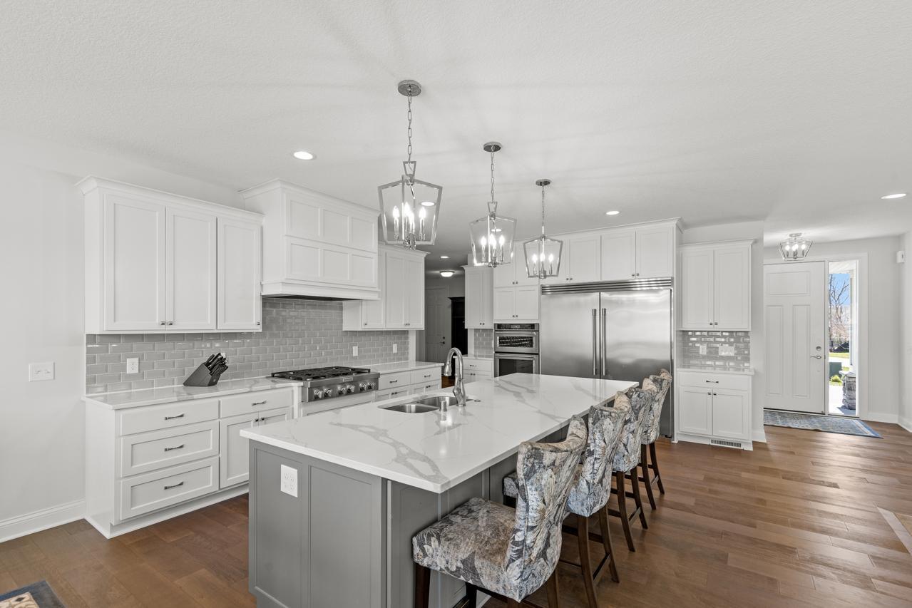 16860 Valley Road Eden Prairie, MN 55347 - Photo 7 of 71