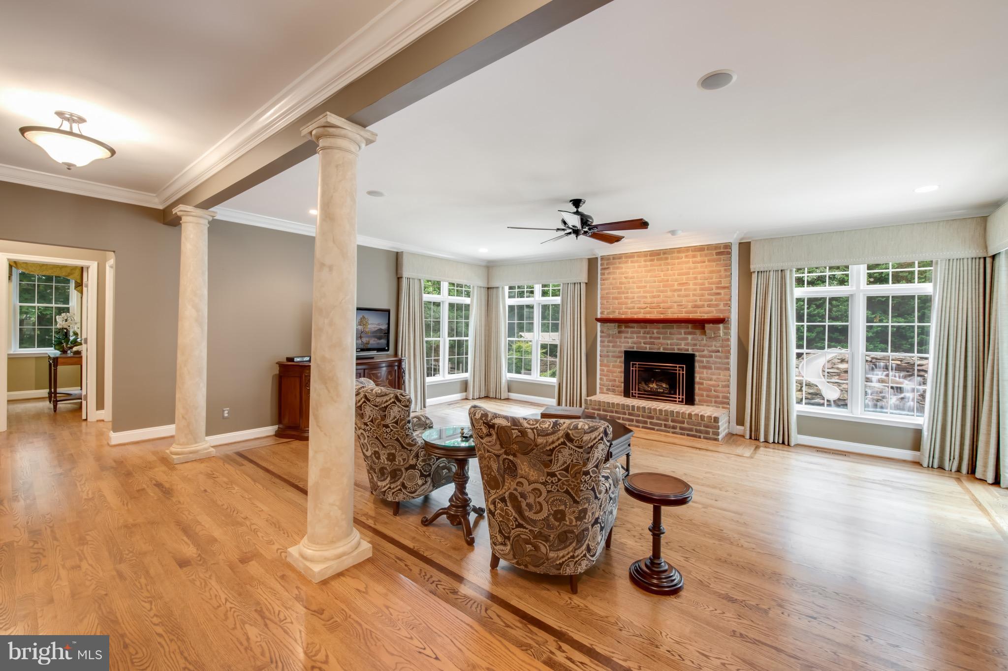 697 St George Barber Road Davidsonville, MD 21035 - Photo 10 of 30 beautiful hardwood floors, gas fireplace,