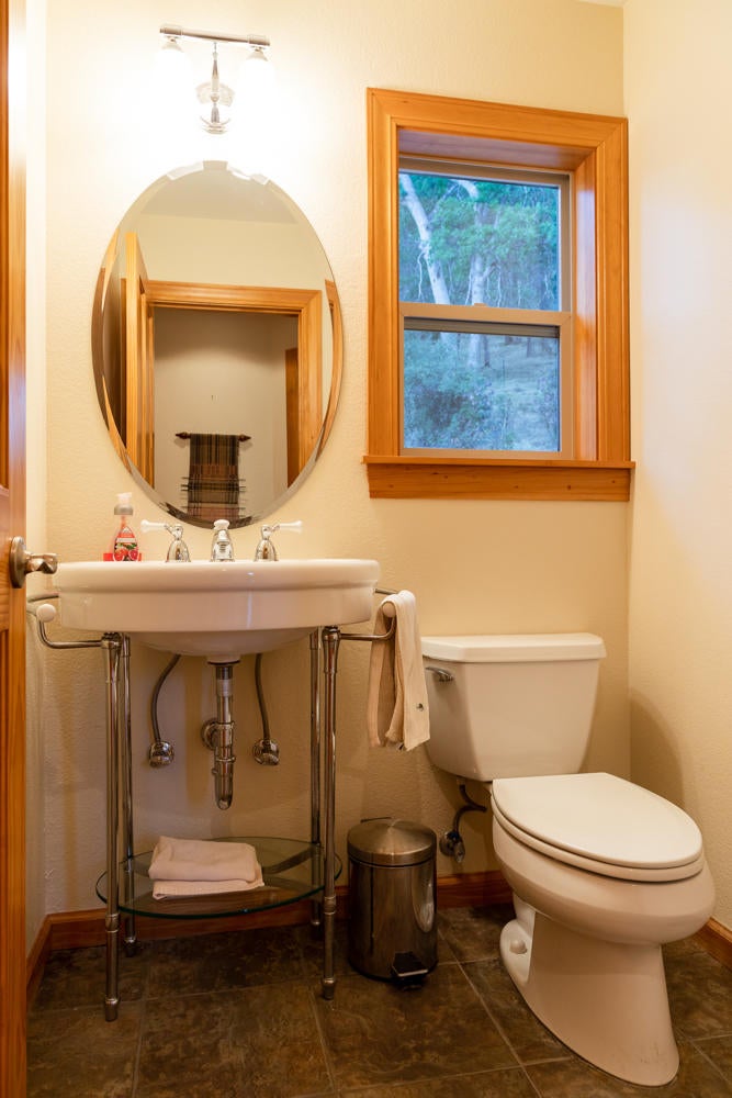 6818 Cooper's Hawk Road Klamath Falls, OR 97601 - Photo 24 of 43 6818CoopersHawkRd.-25