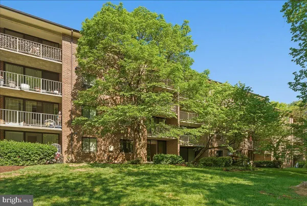 $1,850 | 1425 Northgate Square, Unit 1A, Reston, VA 20190