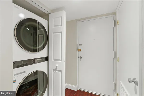 $1,850 | 1425 Northgate Square, Unit 1A, Reston, VA 20190