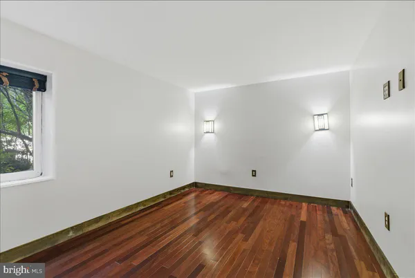$1,850 | 1425 Northgate Square, Unit 1A, Reston, VA 20190