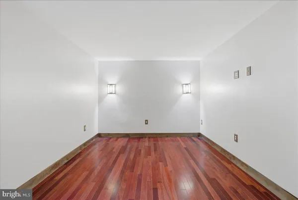 $1,850 | 1425 Northgate Square, Unit 1A, Reston, VA 20190