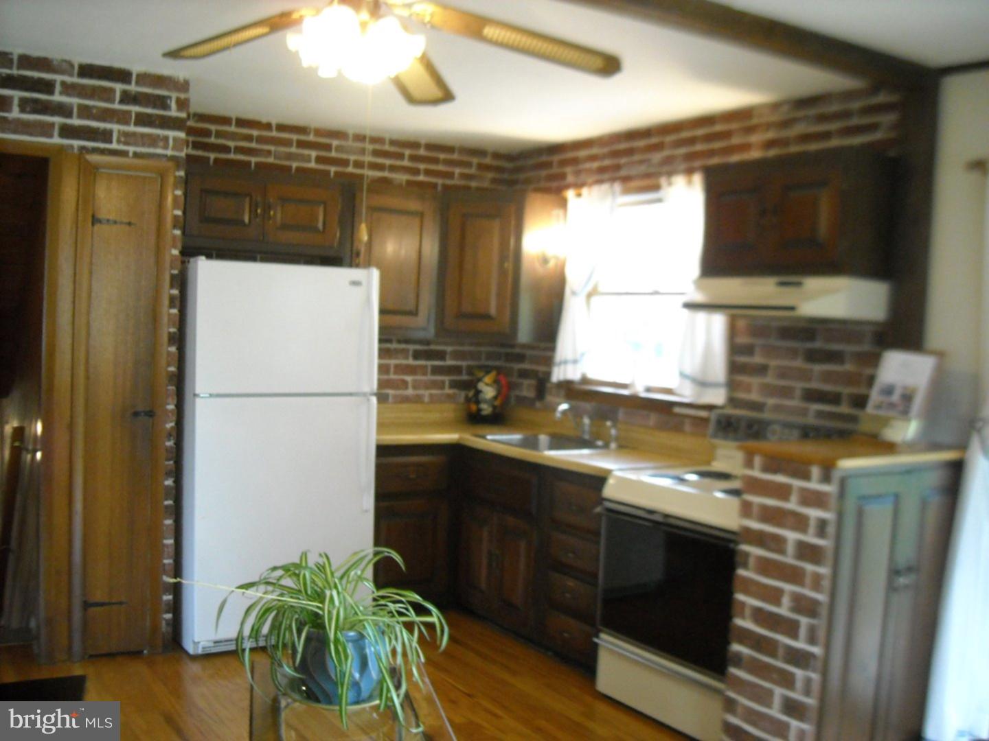147 French Road Collegeville, PA 19426 - Photo 11 of 22 Kitchen