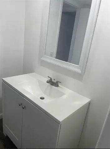 $2,000 | 10400 Southwest 108th Avenue, Unit A406, Miami, FL 33176